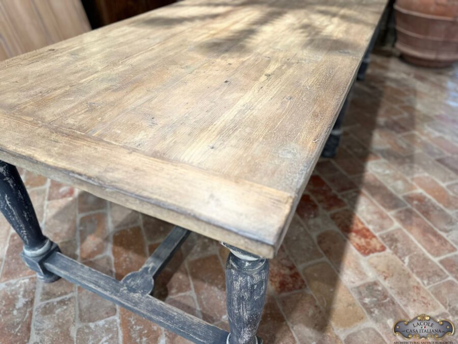 <h3>Table in antique fir wood, pickled with ancient artisan techniques. Six legs and a natural top.</h3>