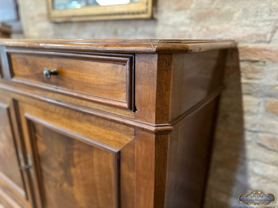 credenza in noce